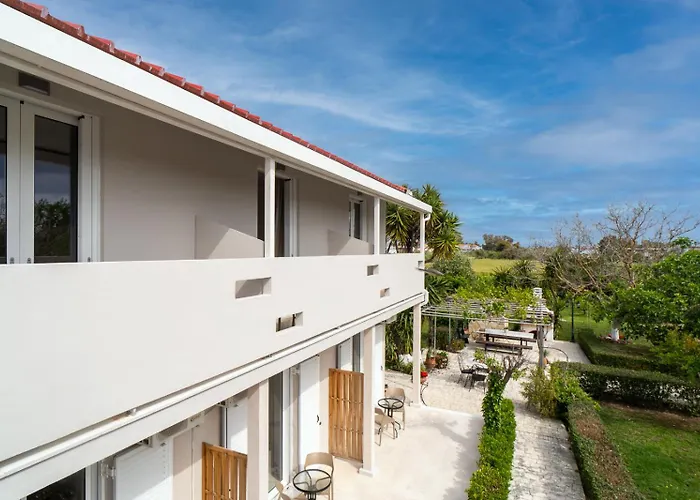 Zante Apts